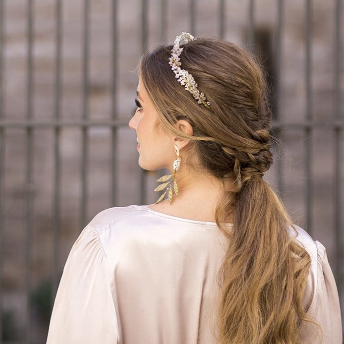 Pendientes Acacia con piedras oro perla