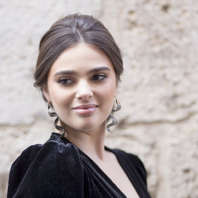 Pendientes hoja de porcelana verde oro