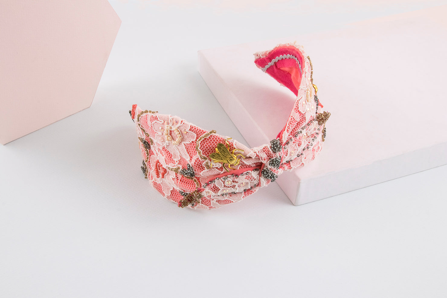 PEINETAS Y DIADEMAS INVITADA