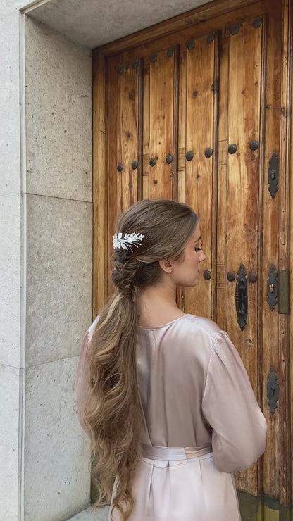 Peineta universe blanco y plata