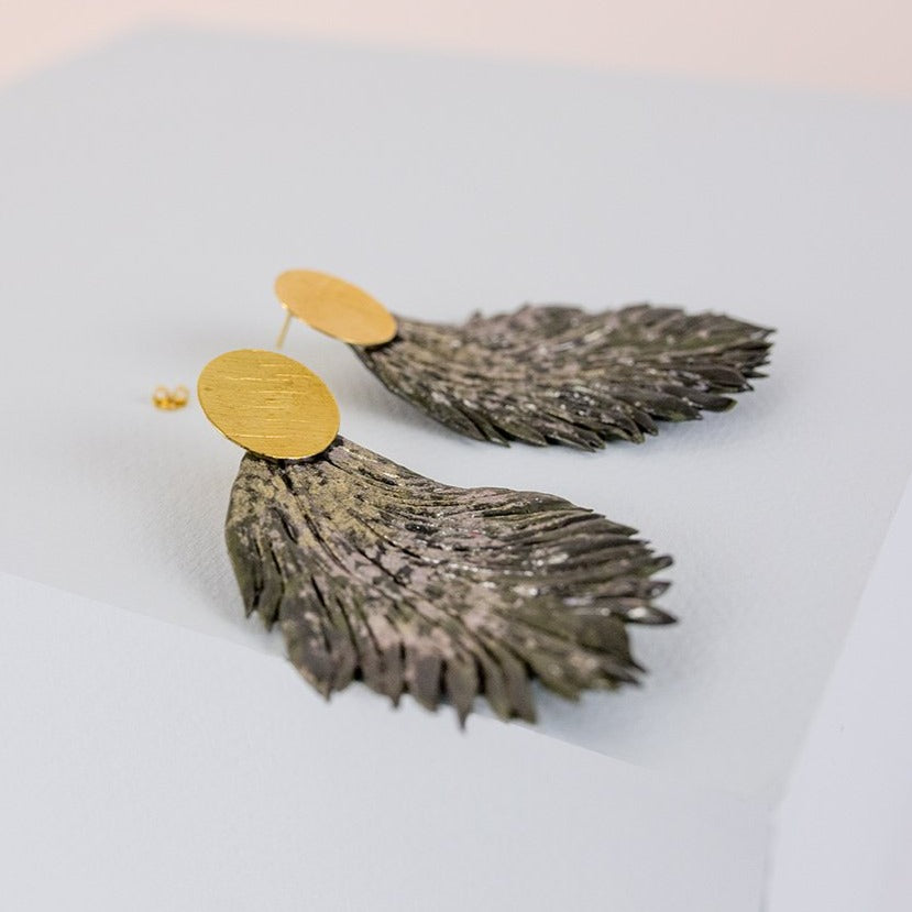 Pendeintes hoja de porcelana