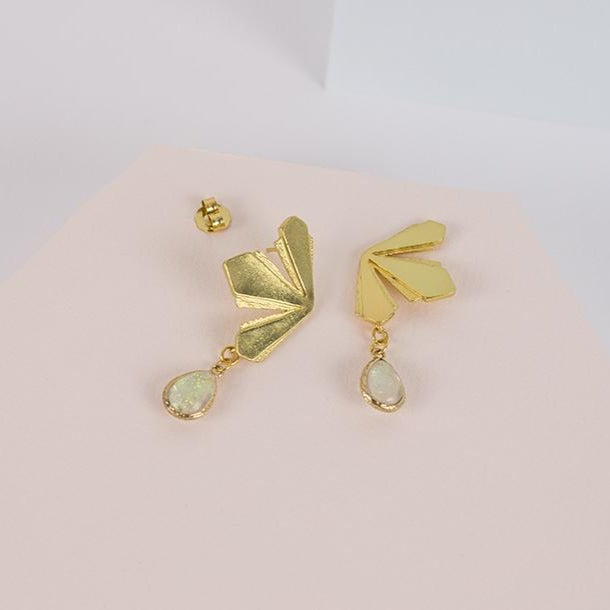 Pendientes espiga con lágrima verde oro