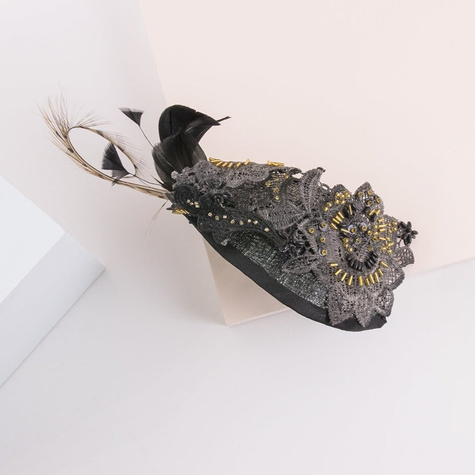 Alquiler de Tocado Tropic guipur negro