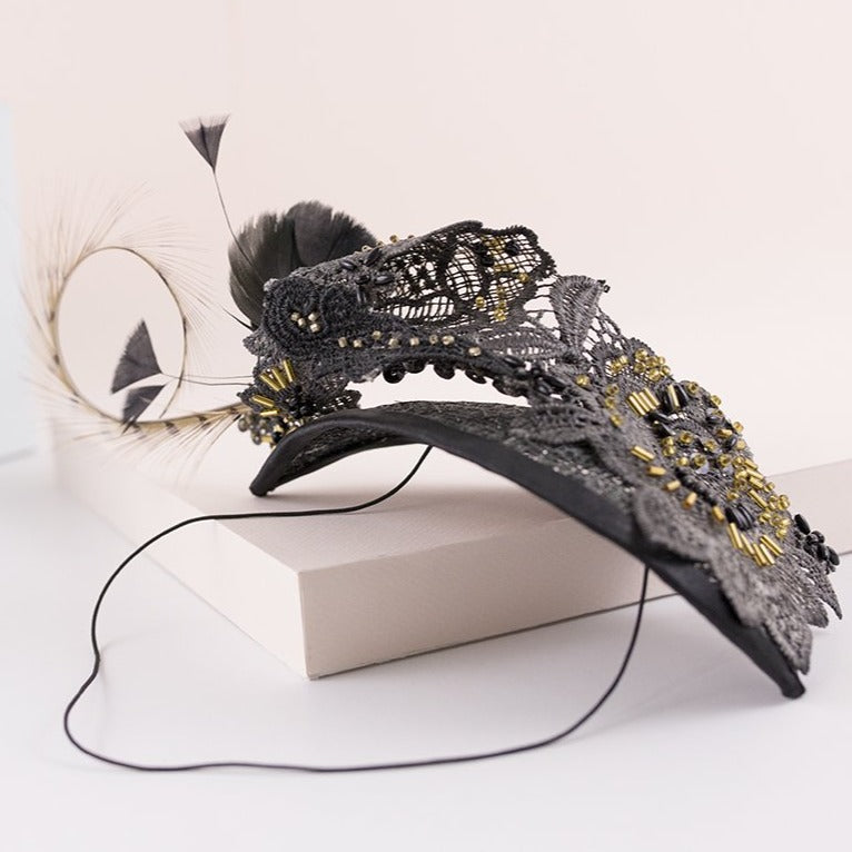 Alquiler de Tocado Tropic guipur negro