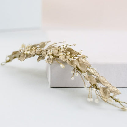 Tocado de porcelana rama árbol dorado rosa